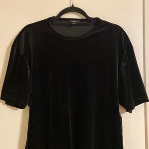 MENS VELVET BLACK T SHIRT!